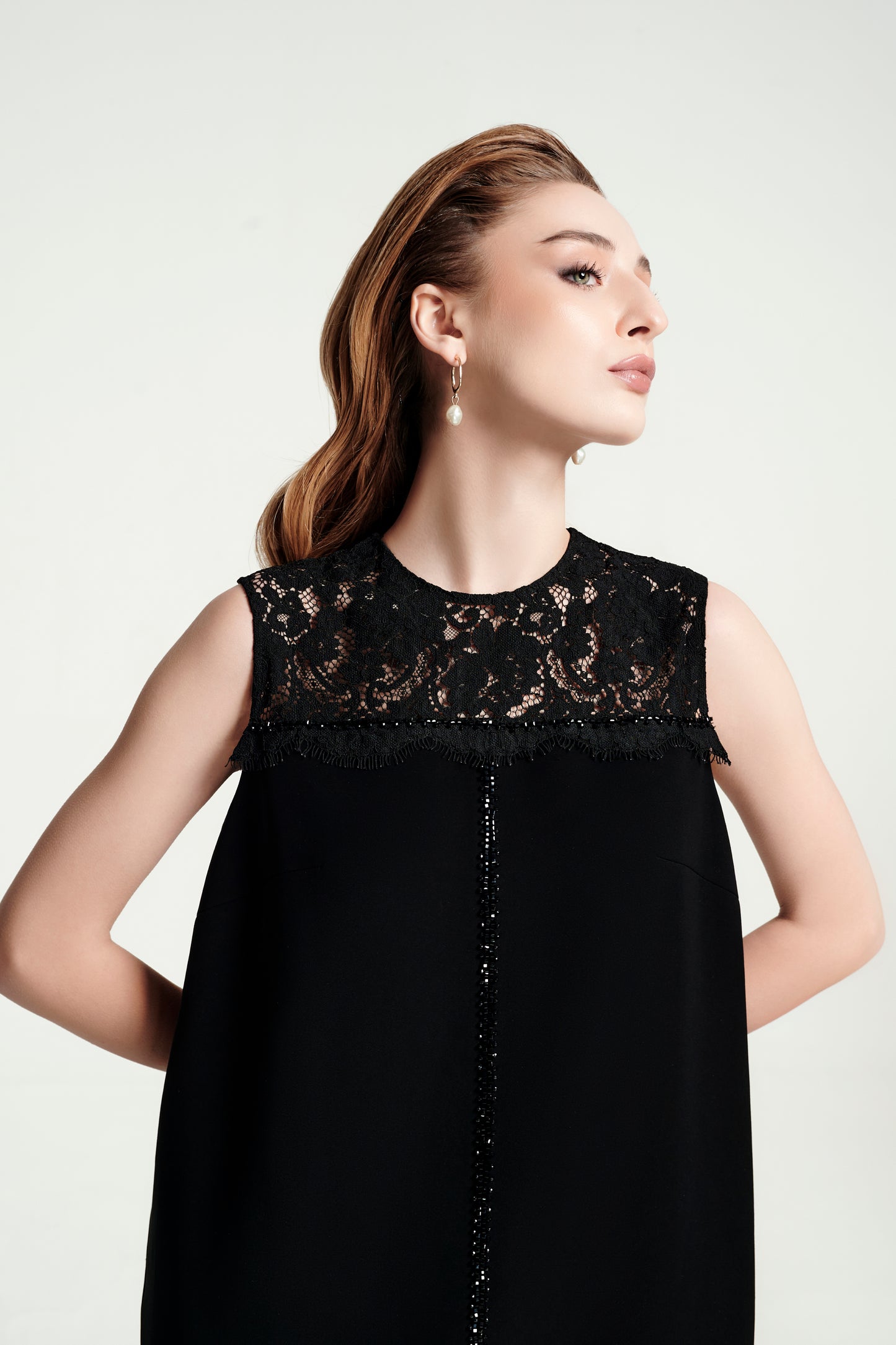 Black Lace Sleeveless A-Line Dress with Scalloped Hem