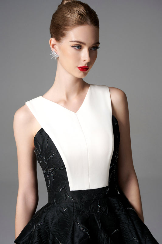 Black and White V-Neck Sculpted Cocktail Dress