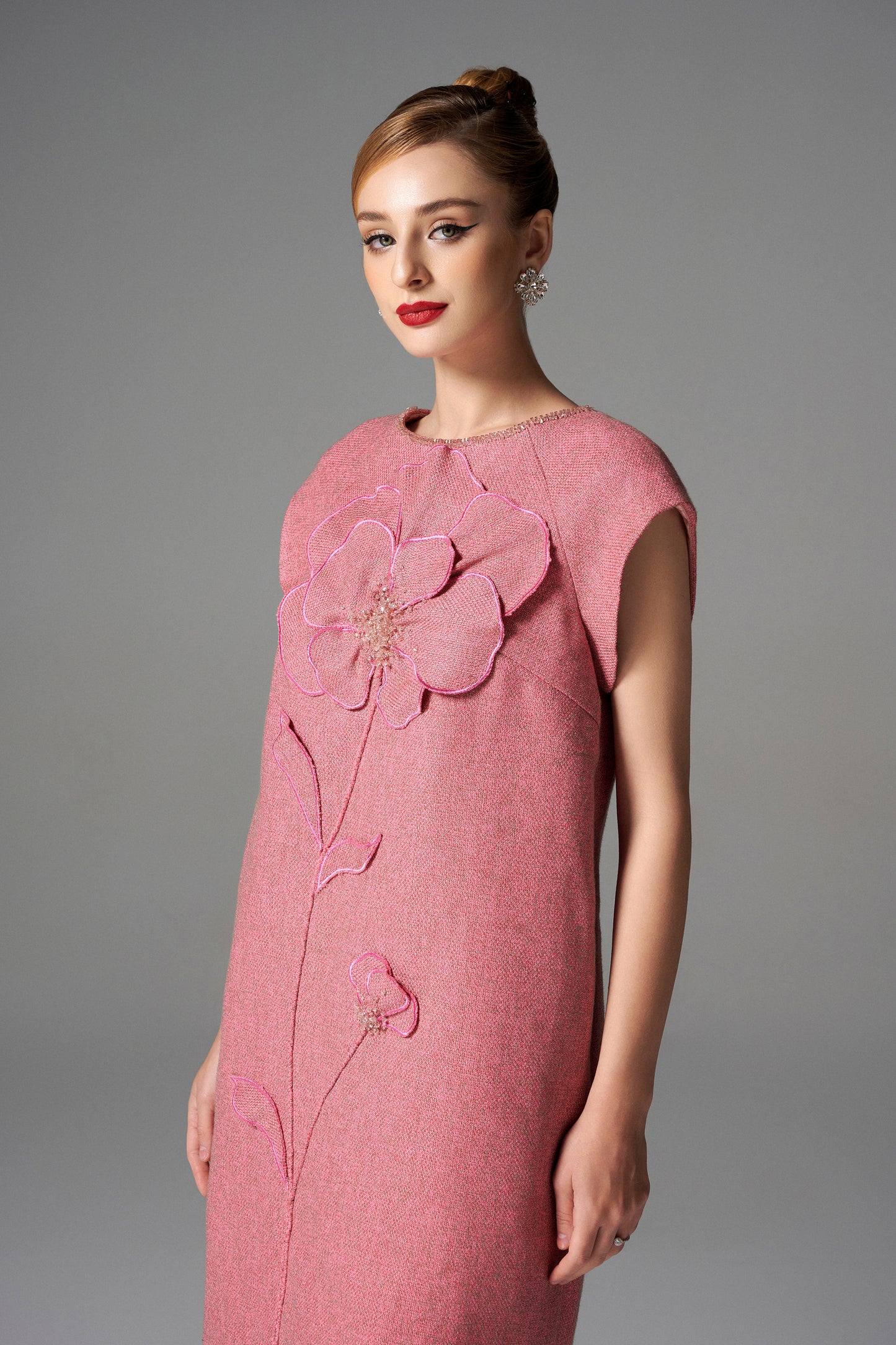 Blush Pink Sleeveless Shift Dress – 3D Floral Applique Design