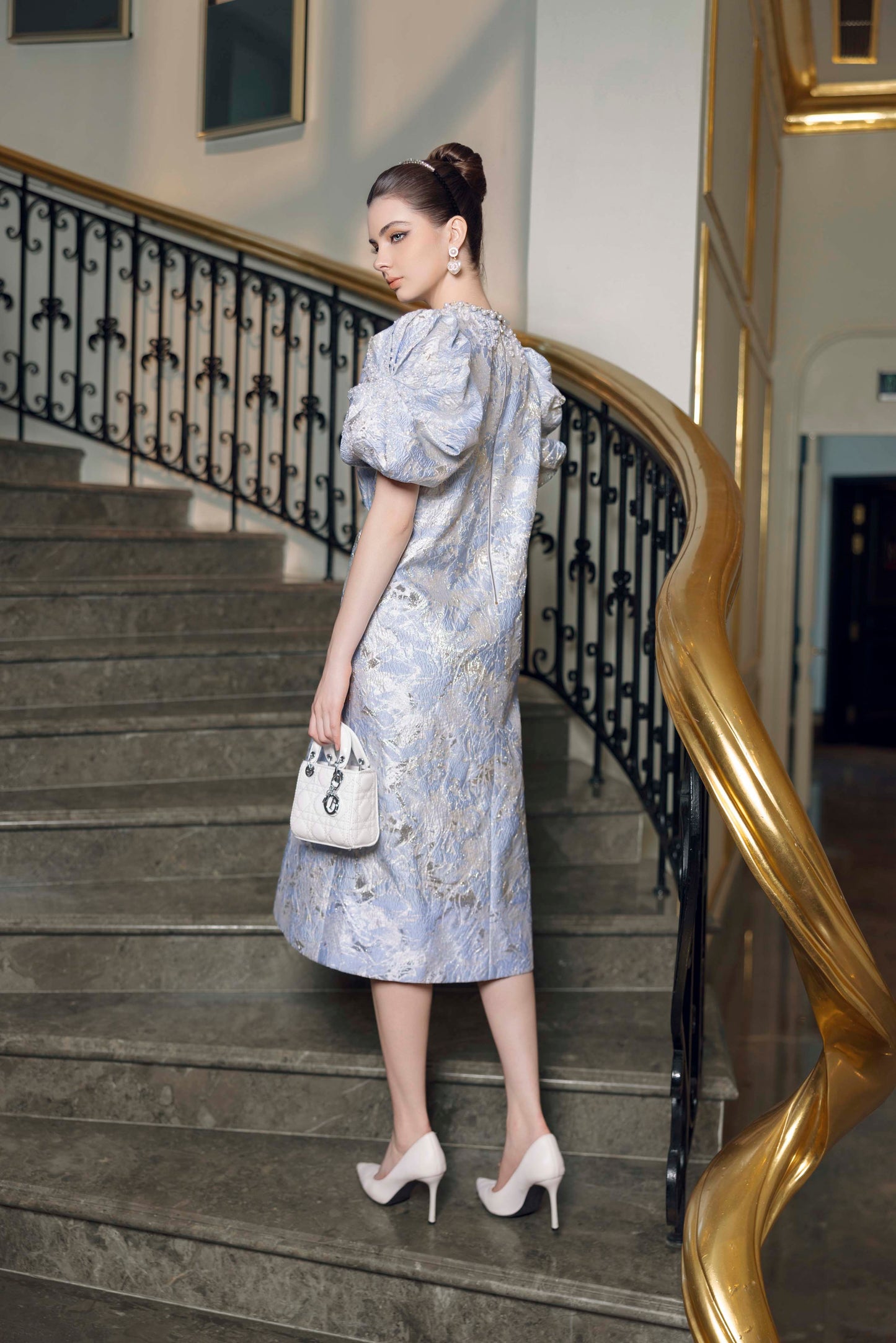 Blue Floral Jacquard Midi Dress with Puff Sleeves