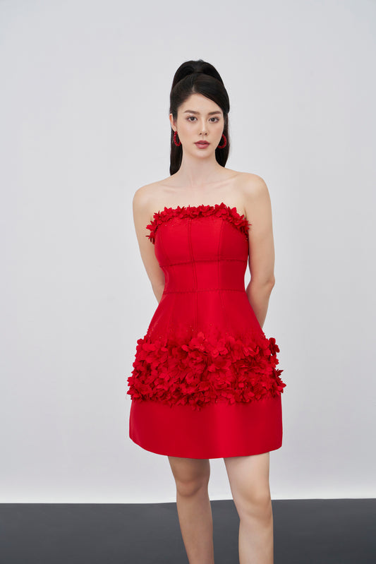 Chic Red Floral Embellished Strapless Mini Dress
