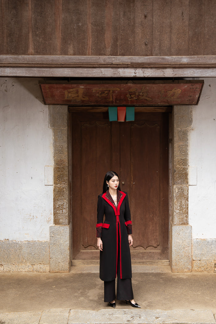 Long Satin Polyester Silk Blazer with Red Trim