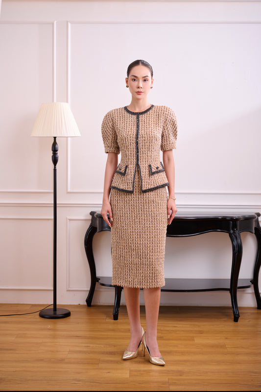 Tweed Two-Piece Suit with Short Sleeves and Pencil Skirt
