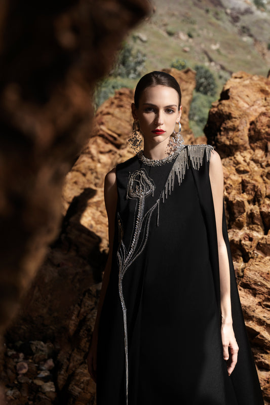 Black Sleeveless Gown with Silver Embroidery – Dramatic High-Fashion Cape Dress