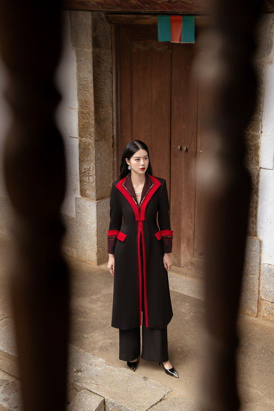 Long Satin Polyester Silk Blazer with Red Trim